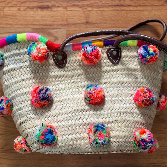 Soeur Du Maroc Multicolor Pom Pom Woven Straw Beach Tote - Picture 3 of 3